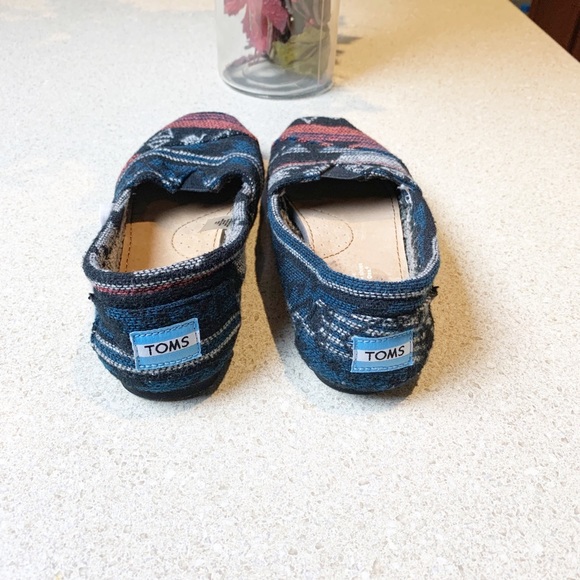TOMS shoes - Picture 2 of 3